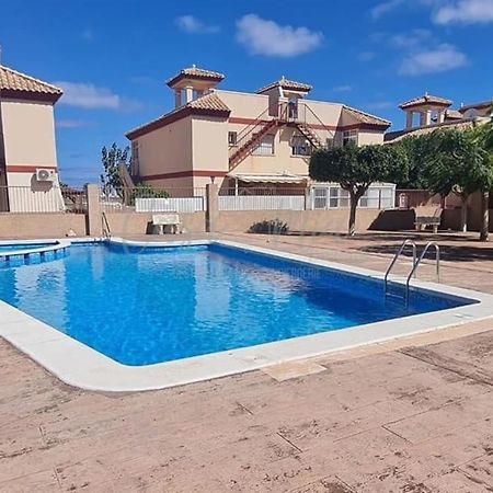 Agreable Appartement Avec Piscine Commune San Pedro del Pinatar Exteriör bild